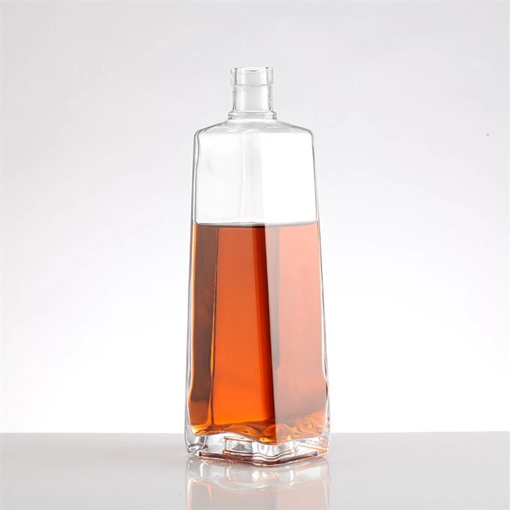 A Rectangular High-end And Elegant Foreign Wine Bottle factory