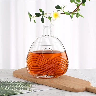 Engraved Pattern Classic XO Bottle 700 ML